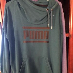 Women’s large puma hoodie